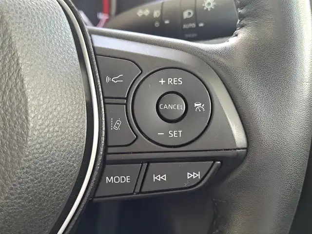 トヨタ ＲＡＶ４ G Zパッケージ 大阪府 2021(令3)年 3.2万km ホワイトパールクリスタルシャイン /禁煙車//純正オプション9インチSDナビ/NSZT-Y68T//Bluetooth/CD/DVD/HDMI//フルセグテレビ/バックカメラ//アダクティブクルーズコントロール//運転席メモリー付パワーシート//前席シートヒーター//ワイヤレス充電規格Qi//ステアリングヒーター//デジタルインナーミラー//ブラインドスポットモニター//クリアランスソナー//ハンズフリーパワーバックドア//衝突被害軽減ブレーキ//LEDヘッドライト//前後ドライブレコーダー//純正19インチアルミホイール//保証書//取扱説明書//スペアキー