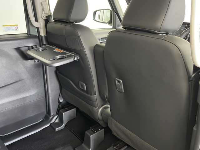 三菱 デリカミニ T プレミアム 愛知県 2025(令7)年 0.1千km 緑Ⅱ 未使用車・新車/９型ディスプレイオーディオ/全方位カメラ/Bluetooth・AppleCarPlay・AndroidAuto・USB/ルーフレール/ファブリック＆合皮シート/前席シートヒーター/ヒルディセントコントロール/ヒルスタートアシスト/アイドリングストップ/ACC/車線維持支援/車線逸脱警報/先行車発進告知/LEDヘッドライト/オートライト/オートマチックハイビーム/革巻きステアリング/ステアリングスイッチ/パドルシフト/電子パーキングブレーキ/オートホールド/スマートキー/プッシュスタート/スペアキー/新車保証書・取扱説明書