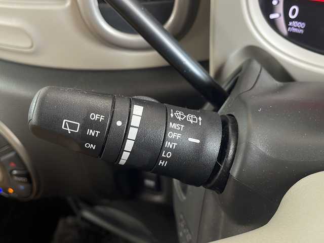 日産 キューブ 15X Vセレクション 福島県 2012(平24)年 10.4万km ラディアントレッド 登録時走行距離　　104050ｋｍ/純正SDナビ/【ＡＭ/FM/CD/DVD/SD/USB/BT/VTR/AUX/フルセグ】/プッシュスタート/ＥＴＣ/オートライト/ドアバイザー/パワーウィンドウ/電動格納ミラー/ベンチシート/純正フロアマット/社外ＡＷ/LEDヘッドライト/フォグランプ