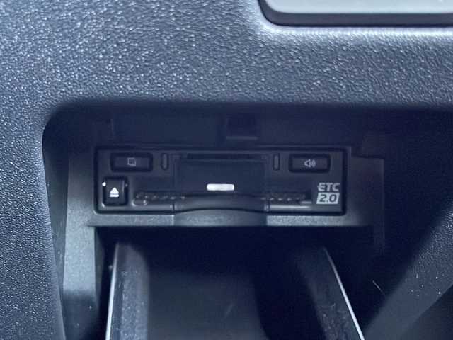 レクサス ＲＺ 450e Fスポーツ パフォーマンス 山口県 2024(令6)年 1.4万km パールⅡ ワンオーナー/100台限定車/純正ディスプレイオーディオ/・フルセグTV/・Bluetooth接続/・ナビキッド/アラウンドビューモニター/純正フロントカーボンスポイラー/純正リアカーボンスポイラー/純正カーボンウィング/純正カーボンルーフ/純正ブルーブレーキキャリパー/ビルトインETC/ドライブレコーダー/Lexus Safety System +/・プリクラッシュセーフティ/・レーンディパーチャーアラート/・レーダークルーズコントロール/・アダプティブハイビームシステム/・ロードサインアシスト/・発進遅れ告知機能/・ドライバー異常時対応システム/・フロントクロストラフィックアラート/・プロアクティブドライビングアシスト/パドルシフト/ハーフレザーシート/パワーシートD席/N席/シートヒーター/エアシート/ステアリングヒーター/スマートキー/プッシュスタート/スペアキー２本/ワイヤレス充電/USB入力端子/パワーバックドア/純正フロアマット/純正LEDライト/純正21インチ特別仕様アルミホイール/ウィンカーミラー/保証書