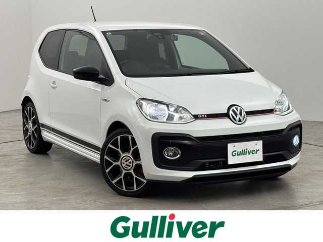 フォルクスワーゲン アップ ＧＴＩ 福岡県 2018(平30)年 0.7万km パール ６ＭＴ　/純正オーディオ／Ｂｌｕｅｔｏｏｔｈ　/ＥＴＣ２．０　/ドライブレコーダー　/クルーズコントロール　/衝突被害軽減システム　/アイドリングストップ　/シートヒーター　/純正１７インチＡＷ　/純正フロアマット