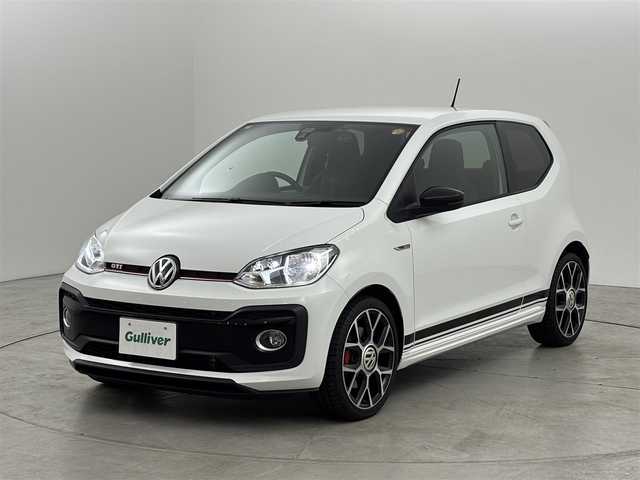 フォルクスワーゲン アップ ＧＴＩ 福岡県 2018(平30)年 0.7万km パール ６ＭＴ　/純正オーディオ／Ｂｌｕｅｔｏｏｔｈ　/ＥＴＣ２．０　/ドライブレコーダー　/クルーズコントロール　/衝突被害軽減システム　/アイドリングストップ　/シートヒーター　/純正１７インチＡＷ　/純正フロアマット