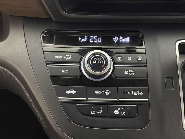 ホンダ フリード＋ G ホンダセンシング 秋田県 2019(令1)年 1.8万km ミッドナイトブルービームM 4WD/純正メモリナビ　/AM/FM/Bluetooth/CD/DVD/両側パワースライドドア　/衝突被害軽減ブレーキ　/レーダークルーズコントロール　/横滑り防止装置　/レーンキープアシスト　/バックカメラ　/ビルトインETC　/LEDヘッドライト　/オートライト/前席シートヒーター　/前後ドライブレコーダー/プッシュスタート/サイドバイザー/ステアリングリモコン/純正フロアマット