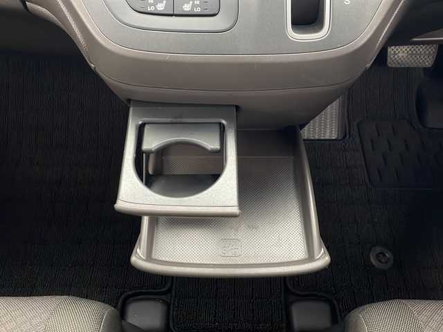 ホンダ フリード＋ G ホンダセンシング 秋田県 2019(令1)年 1.8万km ミッドナイトブルービームM 4WD/純正メモリナビ　/AM/FM/Bluetooth/CD/DVD/両側パワースライドドア　/衝突被害軽減ブレーキ　/レーダークルーズコントロール　/横滑り防止装置　/レーンキープアシスト　/バックカメラ　/ビルトインETC　/LEDヘッドライト　/オートライト/前席シートヒーター　/前後ドライブレコーダー/プッシュスタート/サイドバイザー/ステアリングリモコン/純正フロアマット