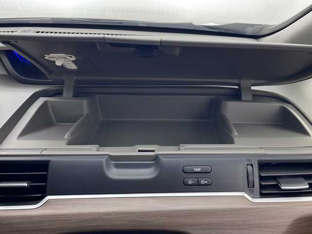 ホンダ フリード＋ G ホンダセンシング 秋田県 2019(令1)年 1.8万km ミッドナイトブルービームM 4WD/純正メモリナビ　/AM/FM/Bluetooth/CD/DVD/両側パワースライドドア　/衝突被害軽減ブレーキ　/レーダークルーズコントロール　/横滑り防止装置　/レーンキープアシスト　/バックカメラ　/ビルトインETC　/LEDヘッドライト　/オートライト/前席シートヒーター　/前後ドライブレコーダー/プッシュスタート/サイドバイザー/ステアリングリモコン/純正フロアマット