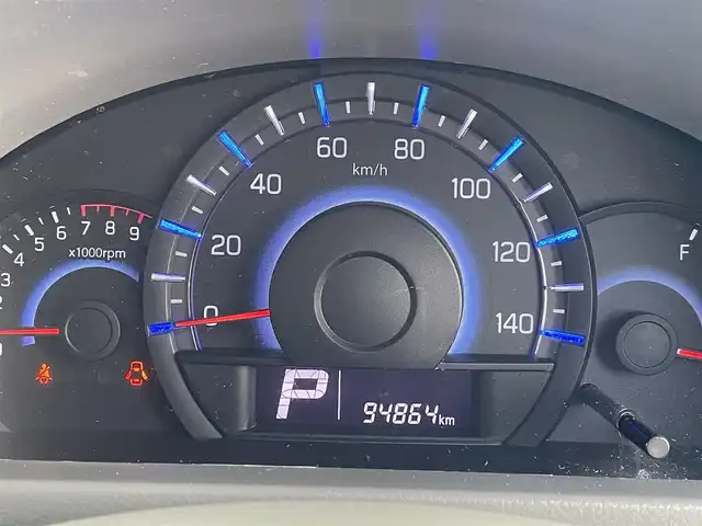 スズキ スペーシア X 千葉県 2014(平26)年 9.5万km シルキーシルバーメタリック (株)IDOMが運営する【じしゃロン八千代店】の自社ローン対象車両になります。こちらは現金またはオートローンご利用時の価格です。自社ローンご希望の方は別途その旨お申付け下さい/バックカメラ/片側パワースライドドア/エンジンスタートボタン