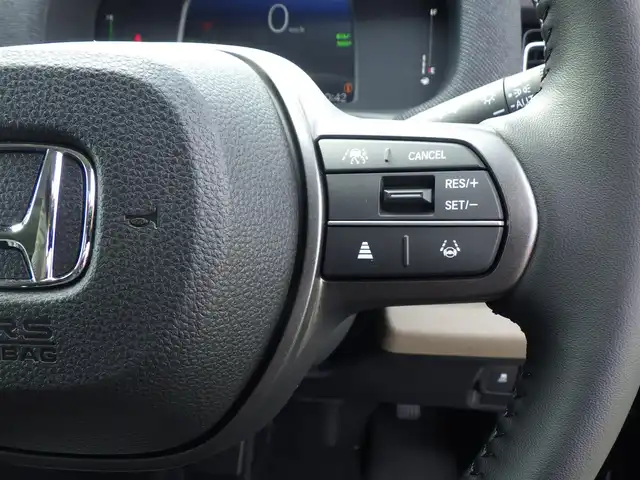 ホンダ フリード ハイブリット e:HEV AIR EX 千葉県 2025(令7)年 0.1千km クリスタルブラックパール e:HEV エアー　EX　2LB40Z　6人　9インチナビ　LXM-242ZFNI(207680円)/ホンダセンシング/・衝突軽減ブレーキ（CMBS）/・車線維持支援システム（LKAS）/・アダプティブクルーズコントロール（ACC）/・ブラインドスポットインフォメーション/・後方誤発進抑制機能/・誤発進抑制機能/両側パワースライドドア/ハーフレザーシート/前席シートヒーター/純正コネクトナビ/地デジTV/【Apple CarPlay　Android Auto対応】/【Bluetooth接続】/バックカメラ/革巻きステアリング/ステアリングスイッチ/LEDヘッドライト/ウインカーミラー/コーナーセンサー/純正15インチアルミホイル/サイド/カーテンエアバッグ/Honda スマートキー