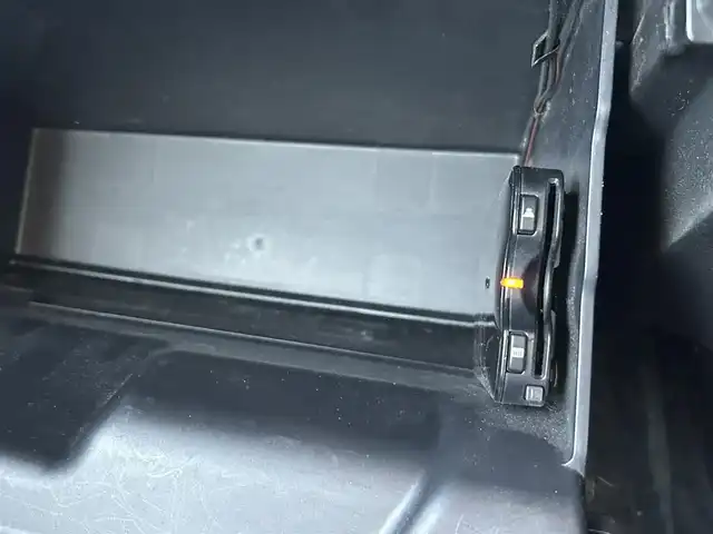 スズキ スペーシア カスタム Z ターボ 宮崎県 2017(平29)年 11.5万km ピュアホワイトP /ナビ(AVIC-RL712)//TV/CD/DVD/Bluetooth//バックカメラ//ETC//運転席シートヒーター//クルーズコントロール//両側パワースライドドア//パドルシフト//純正フロアマット//社外アルミホイール/　（純正アルミホイール/　　スタッドレスタイヤ積載）//ドアバイザー//電格ウィンカーミラー//オートライト