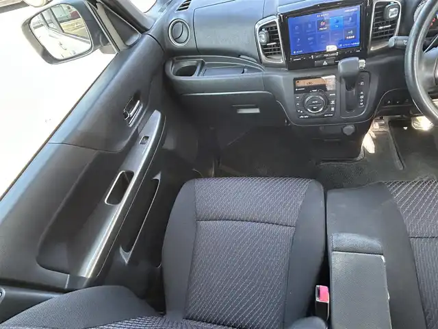 スズキ スペーシア カスタム Z ターボ 宮崎県 2017(平29)年 11.5万km ピュアホワイトP /ナビ(AVIC-RL712)//TV/CD/DVD/Bluetooth//バックカメラ//ETC//運転席シートヒーター//クルーズコントロール//両側パワースライドドア//パドルシフト//純正フロアマット//社外アルミホイール/　（純正アルミホイール/　　スタッドレスタイヤ積載）//ドアバイザー//電格ウィンカーミラー//オートライト