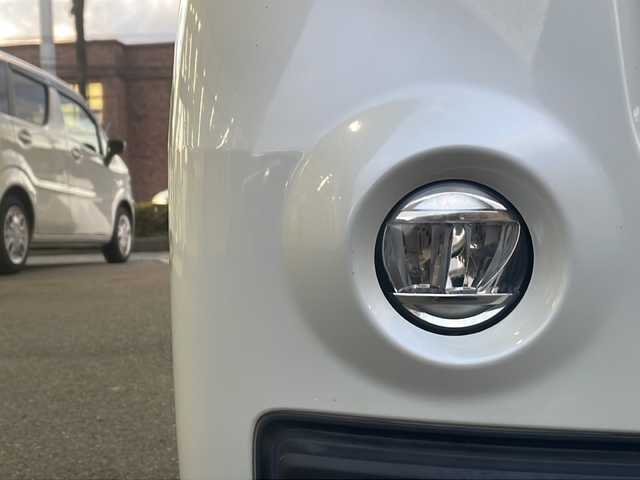 スズキ スペーシア カスタム Z 福島県 2017(平29)年 8.2万km ピュアホワイトP １オーナー　純正ＳＤナビ　バックカメラ　両側パワースライドドア　シートヒーター　社外アルミホイール　ＥＴＣ　純正フロアマット　プッシュスタート　オートライト　ＬＥＤヘッドライト　フォグランプ