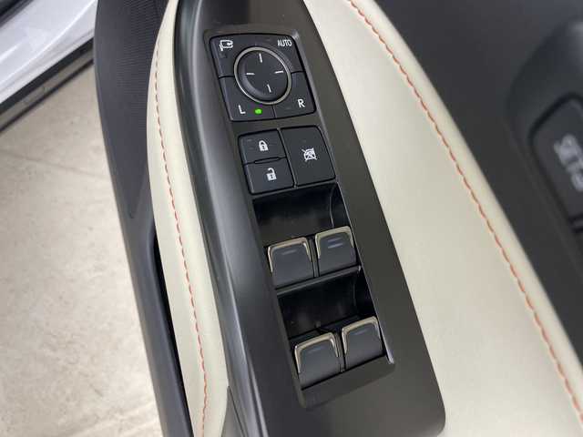 レクサス ＮＸ 350h バージョンL 道央・札幌 2023(令5)年 1.5万km ソニッククォーツ ・4WD/・サンルーフ/・純正14.1インチナビ/・BT&USB&Miracast&フルセグTV/・全方位カメラ/・パワーバックドア/・ブラインドスポットモニター/・車線逸脱防止支援システム/・パーキングサポートブレーキ/・ヘッドアップディスプレイ/・プリクラッシュセーフティ/・安心降車アシスト/・リアカメラディティクション/・ロードサインアシスト/・レーダークルーズコントロール/・パドルシフト/・レザーシート/・前席シートヒーター&ベンチレーション/・ステアリングヒーター/・D席メモリシート/・ドアミラーヒーター/・バックフォグ/・デジタルインナーミラー/・3眼LEDヘッドライト/・オートライト/・オートマチックハイビーム/・スマートキー/・プッシュスタート