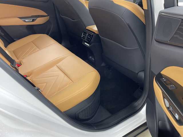 レクサス ＮＸ 350h バージョンL 兵庫県 2023(令5)年 3.3万km ソニッククォーツ ・純正14インチナビ/TV/Bluetooth/USB/Apple CarPlay/Miracast/・パノラミックビューモニター/・Lexus　Safety　System　＋/プリクラッシュセーフティ/緊急時操舵支援（アクティブ操舵機能付）/フロントクロストラフィックアラート/レーンチェンジアシスト/アダプティブハイビームシステム/・ロードサインアシスト/・プロアクティブドライビングアシスト/・リヤクロストラフィックアラート/・ブラインドスポットモニター/・パーキングサポートブレーキ/・リヤカメラディテクション/・クリアランスソナー/・アダプティブクルーズコントロール/・ＬＥＤヘッドライト/・オートライト/・フォグランプ/・パドルシフト/・ステアリングスイッチ/・パワーバックドア/・レザーシート/・パワーシート/・シートヒーター/・シートベンチレーション/・ステアリングヒーター/・前後ドライブレコーダー/・ビルトインＥＴＣ2.0/・純正20インチアルミホイール