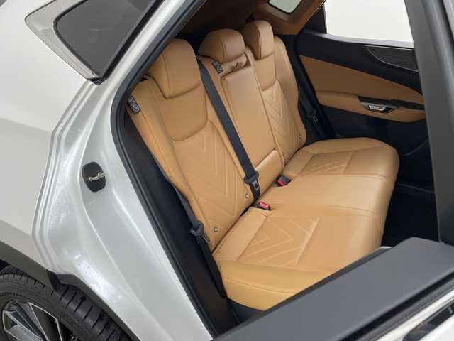 レクサス ＮＸ 350h バージョンL 兵庫県 2023(令5)年 3.3万km ソニッククォーツ ・純正14インチナビ/TV/Bluetooth/USB/Apple CarPlay/Miracast/・パノラミックビューモニター/・Lexus　Safety　System　＋/プリクラッシュセーフティ/緊急時操舵支援（アクティブ操舵機能付）/フロントクロストラフィックアラート/レーンチェンジアシスト/アダプティブハイビームシステム/・ロードサインアシスト/・プロアクティブドライビングアシスト/・リヤクロストラフィックアラート/・ブラインドスポットモニター/・パーキングサポートブレーキ/・リヤカメラディテクション/・クリアランスソナー/・アダプティブクルーズコントロール/・ＬＥＤヘッドライト/・オートライト/・フォグランプ/・パドルシフト/・ステアリングスイッチ/・パワーバックドア/・レザーシート/・パワーシート/・シートヒーター/・シートベンチレーション/・ステアリングヒーター/・前後ドライブレコーダー/・ビルトインＥＴＣ2.0/・純正20インチアルミホイール