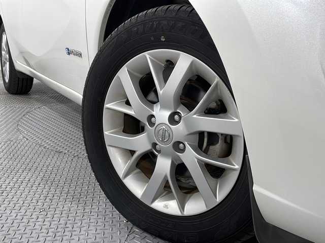 日産 ノート e－パワー メダリスト 広島県 2016(平28)年 3.5万km ブリリアントホワイトパール 純正ナビ/アラウンドビューモニター/インテリジェントルームミラー/ＥＴＣ/Blu-ray/ＬＥＤヘッドライト/前後コーナーセンサー/衝突被害軽減/レーンキープアシスト/オートライト/純正15インチアルミホイール(185/65/R15)/エアバッグ(運転席/助手席/サイド/カーテン)