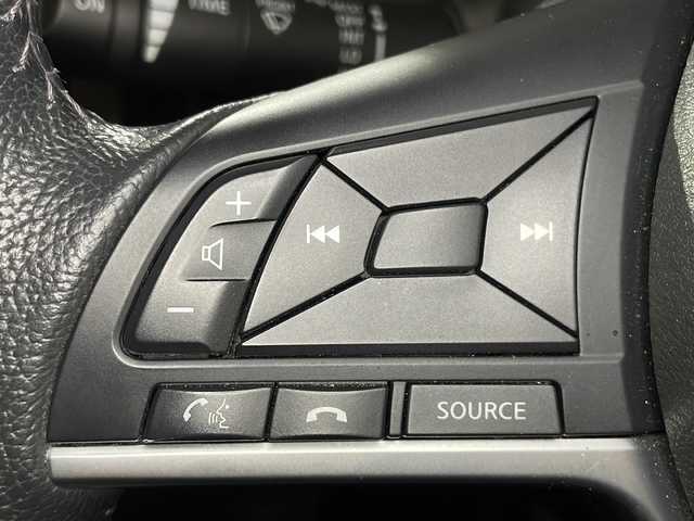 日産 ノート e－パワー メダリスト 広島県 2016(平28)年 3.5万km ブリリアントホワイトパール 純正ナビ/アラウンドビューモニター/インテリジェントルームミラー/ＥＴＣ/Blu-ray/ＬＥＤヘッドライト/前後コーナーセンサー/衝突被害軽減/レーンキープアシスト/オートライト/純正15インチアルミホイール(185/65/R15)/エアバッグ(運転席/助手席/サイド/カーテン)