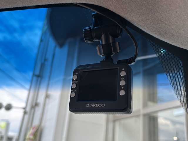 ホンダ フリード G ホンダセンシング 静岡県 2019(平31)年 6.9万km プレミアムスパークルブラックパール 純正ナビ/CD/DVD/AM/FM/フルセグTV/ipod/SD/USB/Bluetooth/AUX/主要装備/・純正ナビ　/・レーダークルーズコントロール　/・ドライブレコーダー　/・バックカメラ　/・ＥＴＣ　/・両側パワースライドドア　/・スマートキー　/・プッシュスタート　/・アイドリングストップ　/・ウォークスルー　/・ホンダセンシング/・レーンキープ/・オートライト/・ステアリングリモコン/・横滑り防止装置/・衝突軽減システム/・ヒーテッドドアミラー/・取扱説明書/・ワンオーナー/・保証書