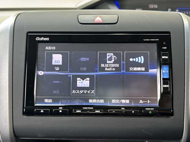 ホンダ フリード G ホンダセンシング 静岡県 2019(平31)年 6.9万km プレミアムスパークルブラックパール 純正ナビ/CD/DVD/AM/FM/フルセグTV/ipod/SD/USB/Bluetooth/AUX/主要装備/・純正ナビ　/・レーダークルーズコントロール　/・ドライブレコーダー　/・バックカメラ　/・ＥＴＣ　/・両側パワースライドドア　/・スマートキー　/・プッシュスタート　/・アイドリングストップ　/・ウォークスルー　/・ホンダセンシング/・レーンキープ/・オートライト/・ステアリングリモコン/・横滑り防止装置/・衝突軽減システム/・ヒーテッドドアミラー/・取扱説明書/・ワンオーナー/・保証書