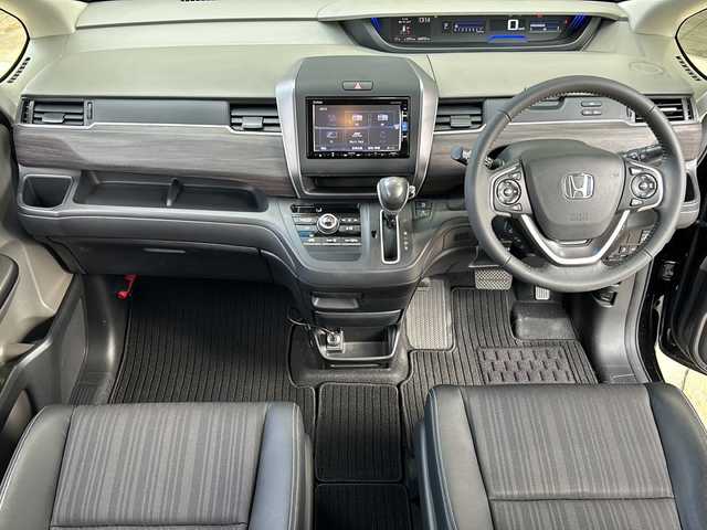 ホンダ フリード G ホンダセンシング 静岡県 2019(平31)年 6.9万km プレミアムスパークルブラックパール 純正ナビ/CD/DVD/AM/FM/フルセグTV/ipod/SD/USB/Bluetooth/AUX/主要装備/・純正ナビ　/・レーダークルーズコントロール　/・ドライブレコーダー　/・バックカメラ　/・ＥＴＣ　/・両側パワースライドドア　/・スマートキー　/・プッシュスタート　/・アイドリングストップ　/・ウォークスルー　/・ホンダセンシング/・レーンキープ/・オートライト/・ステアリングリモコン/・横滑り防止装置/・衝突軽減システム/・ヒーテッドドアミラー/・取扱説明書/・ワンオーナー/・保証書