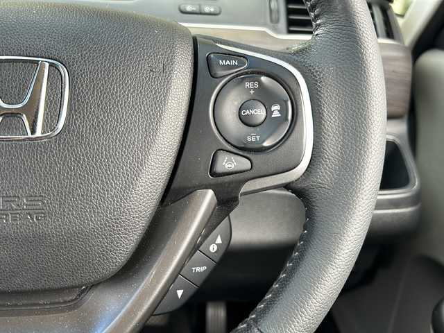 ホンダ フリード G ホンダセンシング 静岡県 2019(平31)年 6.9万km プレミアムスパークルブラックパール 純正ナビ/CD/DVD/AM/FM/フルセグTV/ipod/SD/USB/Bluetooth/AUX/主要装備/・純正ナビ　/・レーダークルーズコントロール　/・ドライブレコーダー　/・バックカメラ　/・ＥＴＣ　/・両側パワースライドドア　/・スマートキー　/・プッシュスタート　/・アイドリングストップ　/・ウォークスルー　/・ホンダセンシング/・レーンキープ/・オートライト/・ステアリングリモコン/・横滑り防止装置/・衝突軽減システム/・ヒーテッドドアミラー/・取扱説明書/・ワンオーナー/・保証書