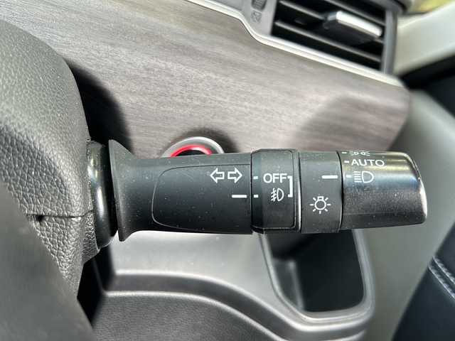 ホンダ フリード G ホンダセンシング 静岡県 2019(平31)年 6.9万km プレミアムスパークルブラックパール 純正ナビ/CD/DVD/AM/FM/フルセグTV/ipod/SD/USB/Bluetooth/AUX/主要装備/・純正ナビ　/・レーダークルーズコントロール　/・ドライブレコーダー　/・バックカメラ　/・ＥＴＣ　/・両側パワースライドドア　/・スマートキー　/・プッシュスタート　/・アイドリングストップ　/・ウォークスルー　/・ホンダセンシング/・レーンキープ/・オートライト/・ステアリングリモコン/・横滑り防止装置/・衝突軽減システム/・ヒーテッドドアミラー/・取扱説明書/・ワンオーナー/・保証書