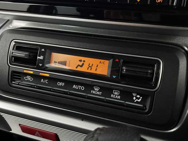 スズキ スペーシア ギア HYBRID XZターボ 大分県 2021(令3)年 6万km クールカーキパールメタリック/ガンメタリック2トーン 社外ナビ/（フルセグ/Bluetooth/CD/DVD)/衝突軽減回避ブレーキ/レーダークルーズコントロール/レーンアシスト/オートハイビーム/全方位カメラ/ビルトインETC/シートヒーター/パドルシフト/両側パワースライドドア/プッシュスタート・スマートキー/アイドリングストップ