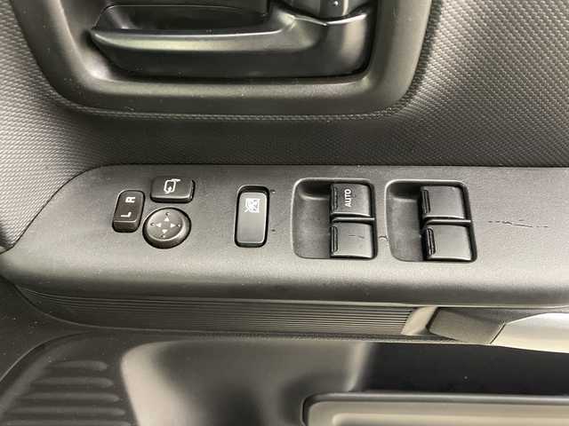 スズキ スペーシア ギア HYBRID XZターボ 大分県 2021(令3)年 6万km クールカーキパールメタリック/ガンメタリック2トーン 社外ナビ/（フルセグ/Bluetooth/CD/DVD)/衝突軽減回避ブレーキ/レーダークルーズコントロール/レーンアシスト/オートハイビーム/全方位カメラ/ビルトインETC/シートヒーター/パドルシフト/両側パワースライドドア/プッシュスタート・スマートキー/アイドリングストップ