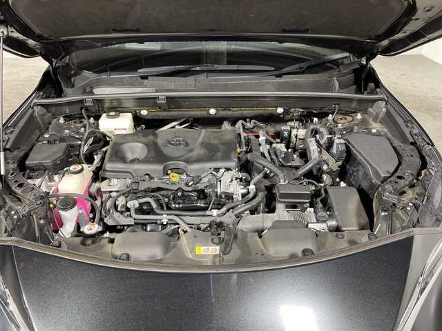 トヨタ ハリアー ハイブリッド Z レザーパッケージ 沖縄県 2021(令3)年 4万km プレシャスブラックパール 県外仕入れ/禁煙車/トヨタセーフティーセンス/・プリクラッシュセーフティ/・レーントレーシングアシスト/・レーダークルーズコントロール/・アダプティブハイビームシステム/・オートマチックハイビーム/・ロードサインアシスト/モデリスタエアロ/マフラーカッター/パノラミックビューモニター/純正ディスプレイオーディオ/・フルセグTV/・スマートホン連携/・Bluetooth/ＪＢＬプレミアムサウンド/デジタルインナーミラー/置くだけ充電/レザーシート/シートヒーター/シートクーラー/パワーバックドア/パワーシート/ブラインドスポットモニター/ヘッドアップディススレイ/純正19インチアルミ