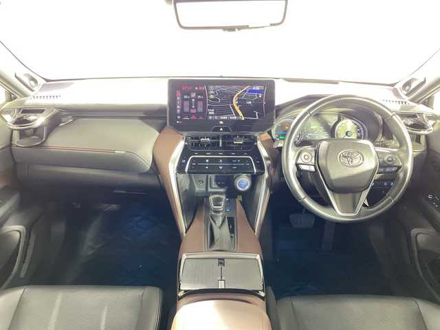 トヨタ ハリアー ハイブリッド Z レザーパッケージ 沖縄県 2021(令3)年 4万km プレシャスブラックパール 県外仕入れ/禁煙車/トヨタセーフティーセンス/・プリクラッシュセーフティ/・レーントレーシングアシスト/・レーダークルーズコントロール/・アダプティブハイビームシステム/・オートマチックハイビーム/・ロードサインアシスト/モデリスタエアロ/マフラーカッター/パノラミックビューモニター/純正ディスプレイオーディオ/・フルセグTV/・スマートホン連携/・Bluetooth/ＪＢＬプレミアムサウンド/デジタルインナーミラー/置くだけ充電/レザーシート/シートヒーター/シートクーラー/パワーバックドア/パワーシート/ブラインドスポットモニター/ヘッドアップディススレイ/純正19インチアルミ