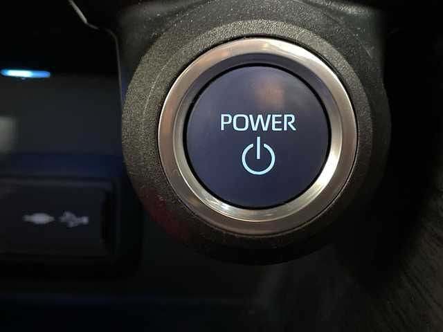 トヨタ ハリアー ハイブリッド Z レザーパッケージ 沖縄県 2021(令3)年 4万km プレシャスブラックパール 県外仕入れ/禁煙車/トヨタセーフティーセンス/・プリクラッシュセーフティ/・レーントレーシングアシスト/・レーダークルーズコントロール/・アダプティブハイビームシステム/・オートマチックハイビーム/・ロードサインアシスト/モデリスタエアロ/マフラーカッター/パノラミックビューモニター/純正ディスプレイオーディオ/・フルセグTV/・スマートホン連携/・Bluetooth/ＪＢＬプレミアムサウンド/デジタルインナーミラー/置くだけ充電/レザーシート/シートヒーター/シートクーラー/パワーバックドア/パワーシート/ブラインドスポットモニター/ヘッドアップディススレイ/純正19インチアルミ