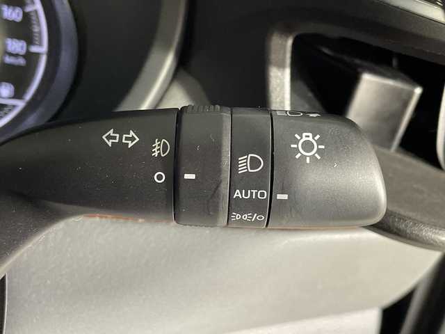 トヨタ ハリアー ハイブリッド Z レザーパッケージ 沖縄県 2021(令3)年 4万km プレシャスブラックパール 県外仕入れ/禁煙車/トヨタセーフティーセンス/・プリクラッシュセーフティ/・レーントレーシングアシスト/・レーダークルーズコントロール/・アダプティブハイビームシステム/・オートマチックハイビーム/・ロードサインアシスト/モデリスタエアロ/マフラーカッター/パノラミックビューモニター/純正ディスプレイオーディオ/・フルセグTV/・スマートホン連携/・Bluetooth/ＪＢＬプレミアムサウンド/デジタルインナーミラー/置くだけ充電/レザーシート/シートヒーター/シートクーラー/パワーバックドア/パワーシート/ブラインドスポットモニター/ヘッドアップディススレイ/純正19インチアルミ