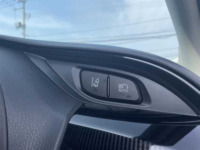 トヨタ ヴィッツ F セーフティエディション 山形県 2018(平30)年 2.5万km ボルドーマイカメタリック 衝突軽減ブレーキ/レーンアシスト/スマートキー/純正ナビ/　【CD BT】/ワンセグTV/バックカメラ/ETC/ドライブレコーダー/オートハイビーム/横滑り防止装置/純正フロアマット/ドアバイザー