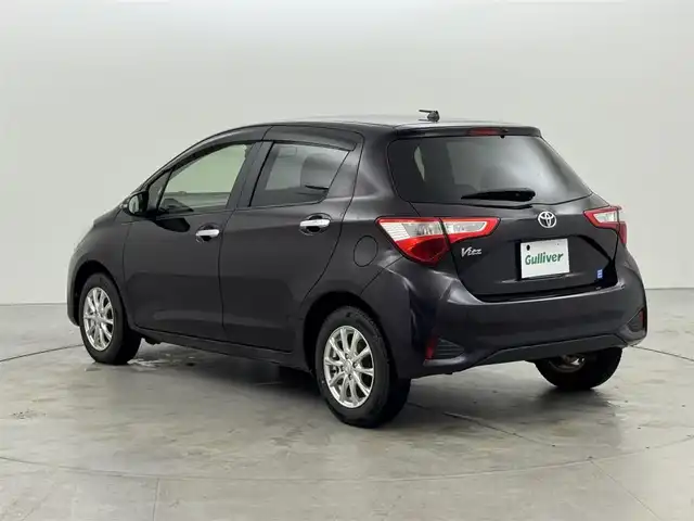 トヨタ ヴィッツ F セーフティエディション 福岡県 2018(平30)年 2.5万km ボルドーマイカメタリック 純正ナビ（ＢＴ、フルセグＴＶ）　/ＥＴＣ　/バックカメラ　/前後ドライブレコーダー　/衝突軽減システム　/横滑り防止装置　/レーンキープ　/オートハイビーム　/コーナーセンサー　/ＡＢＳ　/社外１４インチアルミホイール