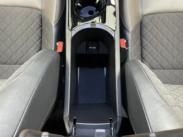トヨタ Ｃ－ＨＲ G 大分県 2017(平29)年 8.7万km メタルストリームM モデリスタエアロ/純正9インチメモリナビ/フルセグ/バックカメラ/ビルトインＥＴＣ/ハーフレザーシート/シートヒーター/クルーズコントロール/前後ドラレコ/F・Rコーナーセンサー