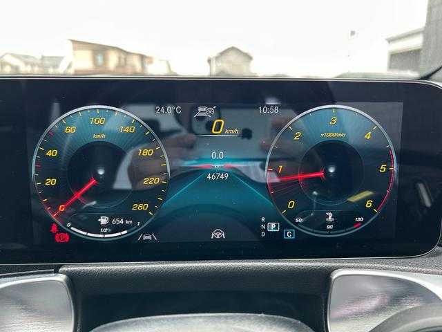 メルセデス・ベンツ Ｍ・ベンツ ＧＬＢ２００ｄ 4マチック AMGライン 埼玉県 2022(令4)年 4.7万km 黒 ワンオーナー　/黒ハーフレザーシート　/レーダーセフティＰＫＧ　/ナビゲーションＰＫＧ　/全周囲カメラ　/アダプティブクルーズコントロール　/ブラインドスポットモニター　/シートヒーター　/電動リアゲート　/ＬＥＤ