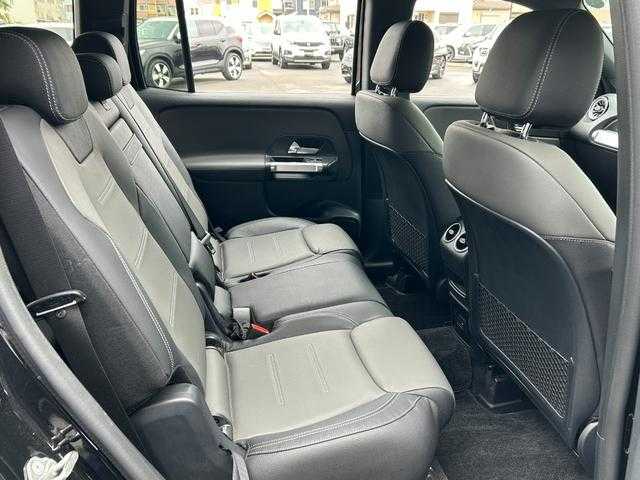 メルセデス・ベンツ Ｍ・ベンツ ＧＬＢ２００ｄ 4マチック AMGライン 埼玉県 2022(令4)年 4.7万km 黒 ワンオーナー　/黒ハーフレザーシート　/レーダーセフティＰＫＧ　/ナビゲーションＰＫＧ　/全周囲カメラ　/アダプティブクルーズコントロール　/ブラインドスポットモニター　/シートヒーター　/電動リアゲート　/ＬＥＤ