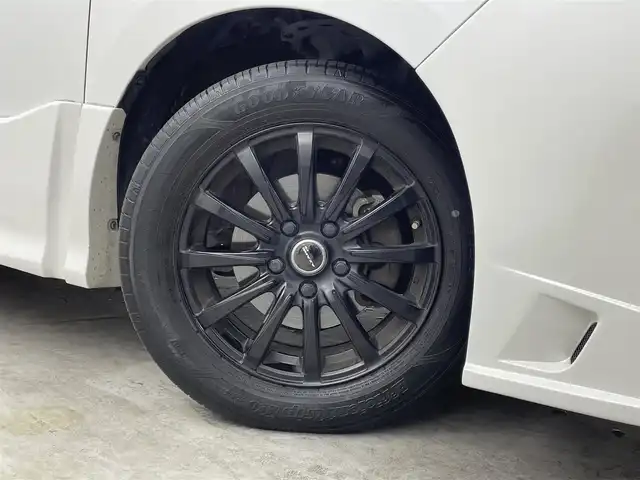 トヨタ ヴォクシー ZS 煌 群馬県 2016(平28)年 6万km ホワイトパールクリスタルシャイン 雹害車　フリップダウンモニター　純正９インチナビ　バックカメラ　両側パワースライドドア　ＬＥＤライト　ＡＨＢ　シートカバー　社外１６インチＡＷ　ステアリングリモコン　ドライブレコーダー　ＥＴＣ