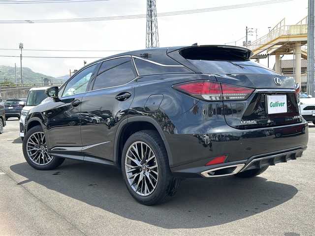 レクサス ＲＸ 300 Fスポーツ 山口県 2020(令2)年 2.2万km グラファイトブラックガラスフレーク 純正12.3型メモリナビ/エアシート・ヒートシート/フルセグテレビ/全方位カメラ/クルーズコントロール/パワーシート/電動リアゲート/クリアランスソナー/横滑り防止装置/パーキングアシスト/エアシート・ヒートシート/電動ムーンルーフ/3眼LEDライト付き/ETC2.0