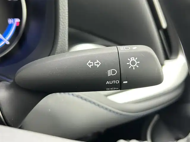 トヨタ ヴォクシー ハイブリッド S－Z 茨城県 2025(令7)年 0.1万km未満 アティチュードブラックマイカ 登録済未使用車/純正10.5型DA/フルセグ/バックカメラ/快適利便パッケージ/AC100V/衝突被害軽減ブレーキ/車線逸脱抑制装置/レーダークルーズコントロール/オートマチックハイビーム/クリアランスソナー/両側電動スライドドア/ETC2.0/シートヒーター/ステアリングヒーター/純正17インチAW/3眼LEDヘッドライト/スマートキー