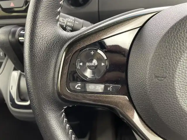 ホンダ Ｎ ＢＯＸ カスタム G L ターボ ホンダセンシング 群馬県 2018(平30)年 3.8万km プラチナホワイトパール 純正8インチナビ(AM/FM/Bluetooth/フルセグTV//CD/DVD/SD/USB/AppleCarPlay)/バックモニター/Honda SENSING/ ・衝突軽減ブレーキ/ ・誤発進抑制機能/後方誤発進抑制機能/ ・歩行者事故低減ステアリング/ ・路外逸脱抑制機能/ ・アダプティブクルーズコントロール/ ・車線維持支援システム/ ・オートハイビーム/ ・先行車発進お知らせ機能/ ・標識認識機能/両側パワースライドドア/パドルシフト/純正前後方ドライブレコーダー/ビルトインETC/プッシュスタート/スマートキー/スペアキー有