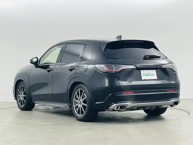 ホンダ ＺＲ－Ｖ ハイブリッド e:HEV Z 福島県 2023(令5)年 1.5万km クリスタルブラックパール 純正ディスプレイオーディオ/【Bluetooth/USB/AppleCarPlay/AndroidAuto/フルセグTV】/・全方位カメラ/・置くだけ充電/・BOSEサウンド/・ETC2.0/ホンダセンシング/・衝突軽減ブレーキ/・先行車発進お知らせ機能/・歩行者事故低減ステアリング/・路外逸脱抑制機能/・標識認識機能/・アダプティブクルーズコントロール/・ブラインドスポットモニター/・オートマチックハイビーム/レザーシート/・前席パワーシート/・前席シートヒーター/ステアリングスイッチ/・ステアリングヒーター/・パドルシフト/純正エアロ/LEDヘッドライト/・オートライト/純正18インチアルミホイール/前席純正フロアマット/ABS/横滑り防止装置/ダウンヒルアシスト/プッシュスタート/・スマートキー/・スペアキー/取扱説明書/・保証書