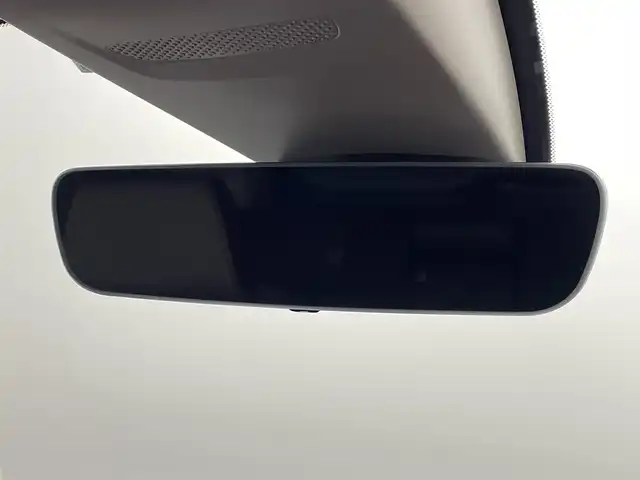 ホンダ ＺＲ－Ｖ ハイブリッド e:HEV Z 沖縄県 2023(令5)年 1.5万km クリスタルブラックパール 純正ディスプレイオーディオ/【Bluetooth/USB/AppleCarPlay/AndroidAuto/フルセグTV】/全方位カメラ/置くだけ充電/BOSEサウンド/ETC2.0/ホンダセンシング/衝突軽減ブレーキ/先行車発進お知らせ機能/歩行者事故低減ステアリング/路外逸脱抑制機能/標識認識機能/アダプティブクルーズコントロール/ブラインドスポットモニター/オートマチックハイビーム/レザーシート/・前席パワーシート/前席シートヒーター/ステアリングスイッチ/ステアリングヒーター/パドルシフト/純正エアロ/LEDヘッドライト/・オートライト/純正18インチアルミホイール/前席純正フロアマット/ABS/横滑り防止装置/ダウンヒルアシスト/プッシュスタート/スマートキー/スペアキー/取扱説明書/保証書