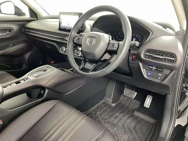 ホンダ ＺＲ－Ｖ ハイブリッド e:HEV Z 福島県 2023(令5)年 1.5万km クリスタルブラックパール 純正ディスプレイオーディオ/【Bluetooth/USB/AppleCarPlay/AndroidAuto/フルセグTV】/・全方位カメラ/・置くだけ充電/・BOSEサウンド/・ETC2.0/ホンダセンシング/・衝突軽減ブレーキ/・先行車発進お知らせ機能/・歩行者事故低減ステアリング/・路外逸脱抑制機能/・標識認識機能/・アダプティブクルーズコントロール/・ブラインドスポットモニター/・オートマチックハイビーム/レザーシート/・前席パワーシート/・前席シートヒーター/ステアリングスイッチ/・ステアリングヒーター/・パドルシフト/純正エアロ/LEDヘッドライト/・オートライト/純正18インチアルミホイール/前席純正フロアマット/ABS/横滑り防止装置/ダウンヒルアシスト/プッシュスタート/・スマートキー/・スペアキー/取扱説明書/・保証書