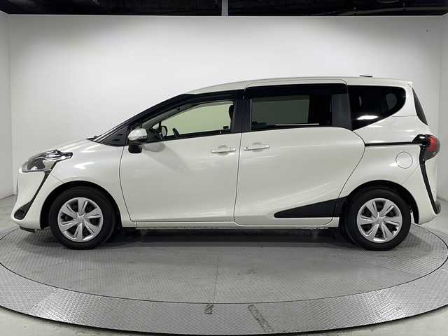 トヨタ シエンタ G セーフティエディション 広島県 2021(令3)年 1.5万km ホワイトパールクリスタルシャイン 禁煙車/パノラミックビューモニター/純正ナビ/両側パワースライドドア/前席シートヒーター/ステアリングヒーター/クリアランスソナー/セーフティセンス/・プリクラッシュセーフティ/・レーンディパーチャーアラート/・オートマチックハイビーム/LEDヘッドランプ/スマートキー/サイド/カーテンエアバッグ