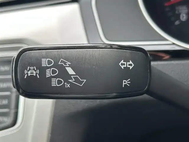 フォルクスワーゲン パサート ヴァリアント TSI Rライン 新潟県 2016(平28)年 14.8万km オリックスホワイトパールエフェクト バックカメラ/クルーズコントロール追従走行/ETC/プッシュスタート/ウィンカーミラー/アイドリングストップ/フルセグテレビ/メモリナビ/オートライト/電動格納ミラー