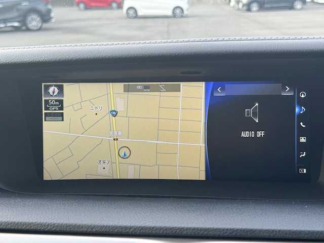 レクサス ＧＳ 300h Fスポーツ 静岡県 2016(平28)年 4.2万km ホワイトノーヴァガラスフレーク ●純正12.3インチナビ/(フルセグ/CD/DVD/Bluetooth/AUX)/●レザーシート/●前席パワーシート(運転席シートメモリ付き)/●前席シートヒーター＆エアシート/●バックカメラ/●レーダークルーズコントロール/●ブラインドスポットモニター/●衝突被害軽減システム/●レーンキープアシスト/●前後コーナーセンサー/●電動パーキングブレーキ/●オートブレーキホールド/●三眼LEDライト＆フォグランプ/●オートライト/●オートマチックハイビーム/●革巻きステアリング/●ステアリングスイッチ/●ステアリングヒーター/●ETC2.0/●前方ドライブレコーダー/●電動リアサンシェード/●電動リアゲート/●ドアバイザー/●スマートキー/●プッシュスタート/●純正フロアマット/●純正19インチアルミホイール/●W＋サイド＋カーテンSRS＋ABS/●保証書/●取扱説明書