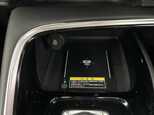 ホンダ ヴェゼル ハイブリッド e:HEV Z 愛知県 2024(令6)年 0.9万km プラチナホワイトパール ワンオーナー/禁煙車/純正9インチナビ/（AM/FM/Bluetooth/USB/フルセグTV）/バックカメラ/シーケンシャルウインカー/ワイヤレス充電/ホンダセンシング/・衝突軽減ブレーキ/・レーダークルーズコントロール/・レーンキープアシスト/・オートマチックハイビーム/・ブラインドスポットモニター/・クリアランスソナー/ダウンヒルアシスト/ETC2.0/ステアリングヒーター/シートヒーター/パドルシフト/スマートキー/プッシュスタート/LEDヘッドライト/フロントフォグライト/純正18インチアルミホイール/純正フロアマット