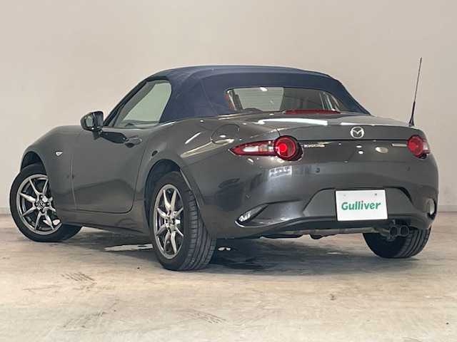 マツダ ロードスター ネイビー トップ 宮城県 2022(令4)年 3.6万km マシーングレープレミアムM 6速MT車/BOSEサウンドシステム/純正SDナビ/フルセグTV/Bluetooth/AUX/CD/DVD/USB入力端子/ETC/コーナーセンサー/衝突被害軽減システム/クルーズコントロール/レーンキープアシスト/プッシュスタート/レザー本革/シートヒーター/オートライト/LEDヘッドライト/純正アルミホイール/純正フロアマット/純正ドライブレコーダー/ETC/横滑り防止装置/アンチロックブレーキシステム