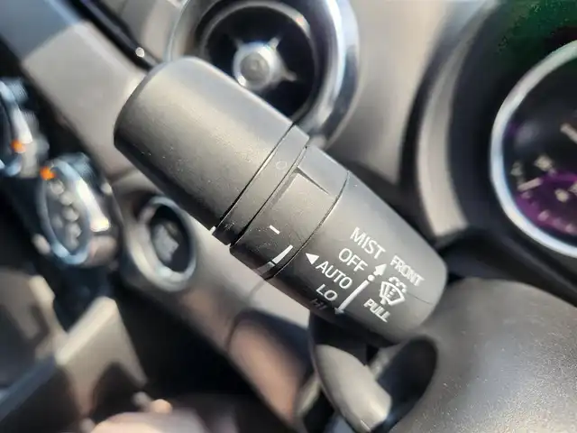 マツダ ロードスター ネイビー トップ 宮城県 2022(令4)年 3.6万km マシーングレープレミアムM 6MT/純正ナビ(Bluetooth/CD/DVD)/フルセグTV/クルーズコントロール/パーキングセンサー/セーフティパッケージ/・アダプティブLEDヘッドランプ/・ドライバーアテンションアラート/・交通標識認識システム/i-ACTIVSENSE/・ブラインドスポットモニタリング/・車線逸脱警報システム/・アドバンストスマートシティブレーキサポート/・スマートシティブレーキサポート(後退時)/本革巻きステアリング/ステアリングスイッチ/ブラック革シート/両席シートヒーター/純正16インチアルミホイール/アドバンストキーレスエントリーシステム/禁煙車