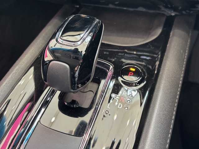 ホンダ ヴェゼル ハイブリッド X ホンダセンシング 埼玉県 2019(令1)年 2.7万km ミッドナイトブルービームM ホンダセンシング/純正SDナビ/　　CD/DVD/BT/フルセグ/バックカメラ/レーダークルーズコントロール/LEDオートライト/純正16インチアルミホイール/ステアリングスイッチ/アイドリングストップ/USBポート/ビルトインETC/禁煙車