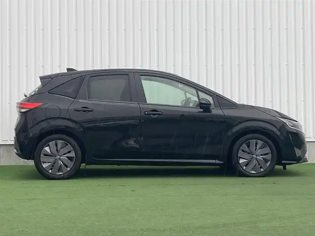 日産 ノート 香川県 2021(令3)年 3.4万km 黒 電動格納ウィンカーミラー/エマージェンシーブレーキ/オートライト/バックカメラ/７インチナビ/フルセグTV/オートライト/ドライブレコーダー/社外フロアマット/横滑り防止装置/Bluetooth/コーナーセンサー/プッシュスタート/ETC